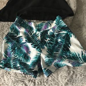 Loose High Waisted Shorts 🍃